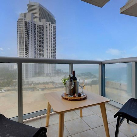 Amazing Apartment Oceanview Beautiful Amenities ซันนีไอลส์บีช ภายนอก รูปภาพ