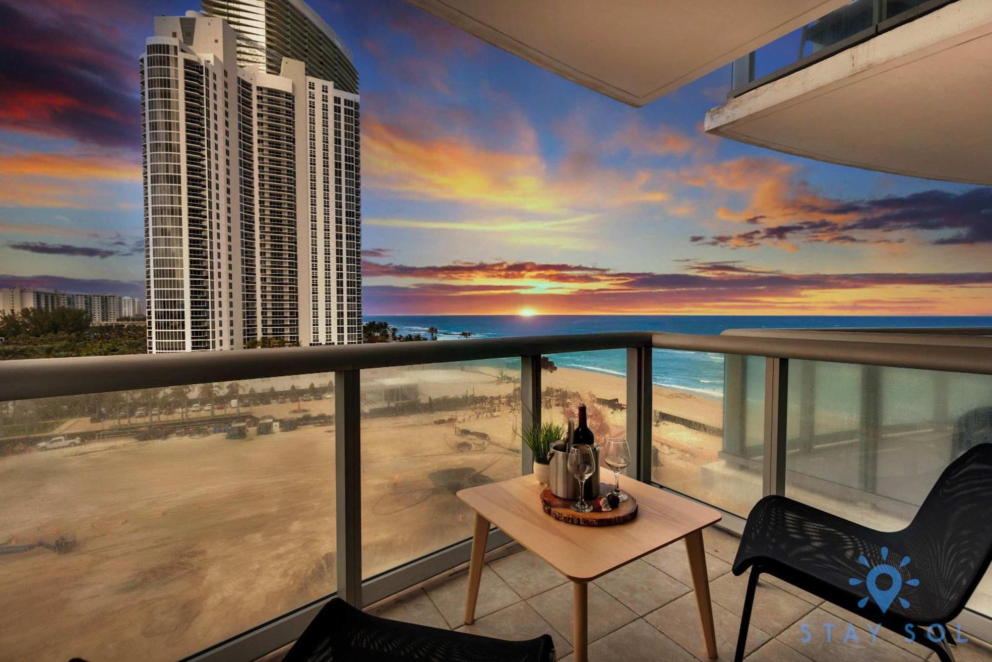 Amazing Apartment Oceanview Beautiful Amenities ซันนีไอลส์บีช ภายนอก รูปภาพ